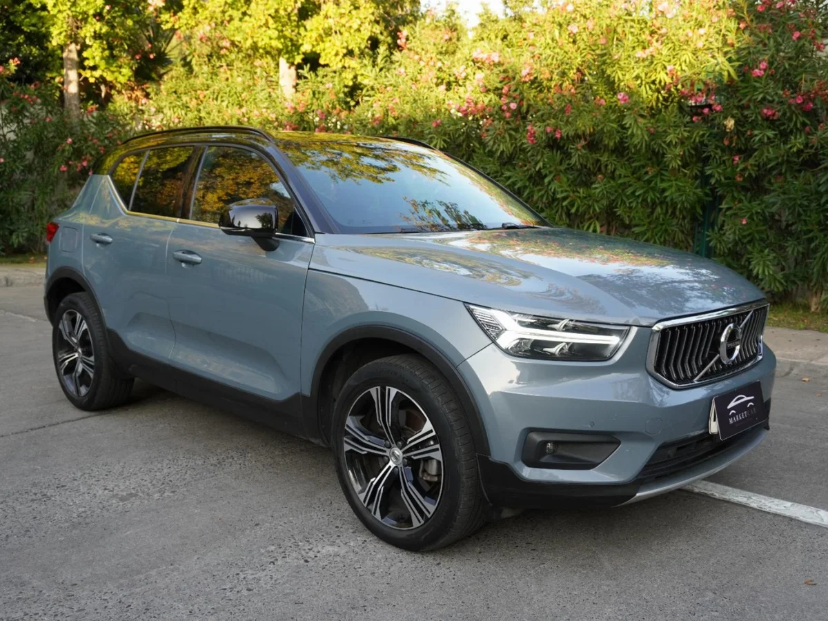 Volvo XC40 T4 Inscription. Año 2022 miniatura 3