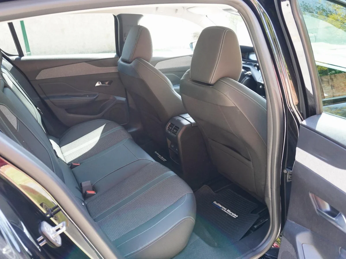Peugeot 308 Allure Pack 1.5 Año 2025 miniatura 24