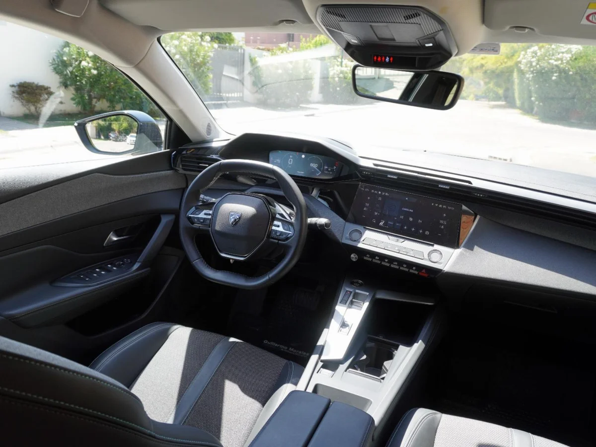 Peugeot 308 Allure Pack 1.5 Año 2025 miniatura 14