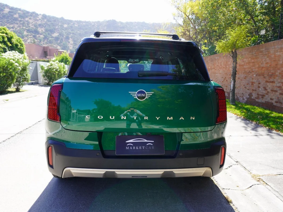 MINI Countryman Favoured Año 2025 miniatura 7