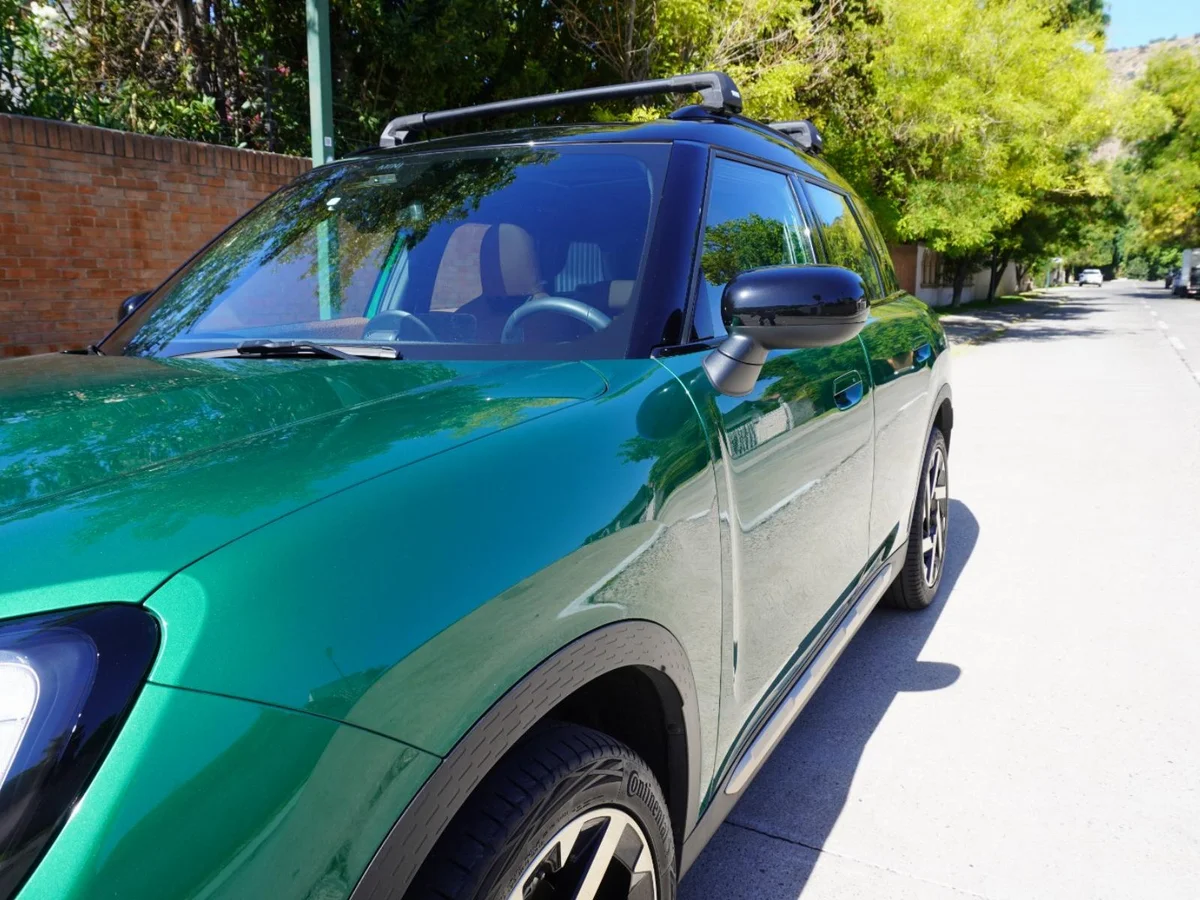 MINI Countryman Favoured Año 2025 miniatura 9