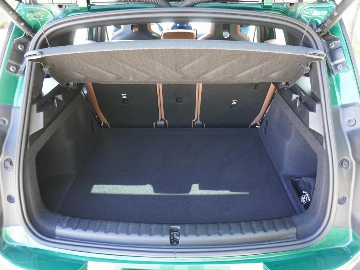 MINI Countryman Favoured Año 2025 miniatura 23
