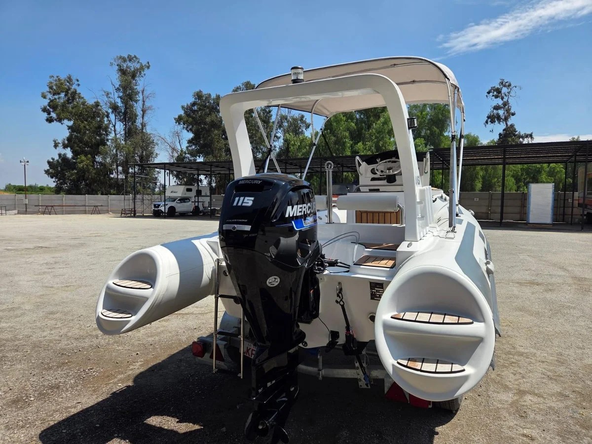 Semirigido 5.8 mts Año 2025 miniatura 4