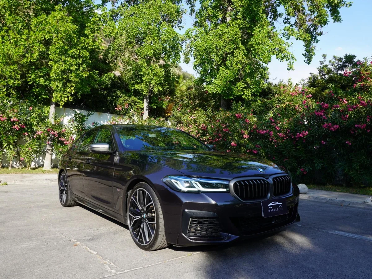 BMW 550 X Drive M Sport Año 2023 miniatura 3