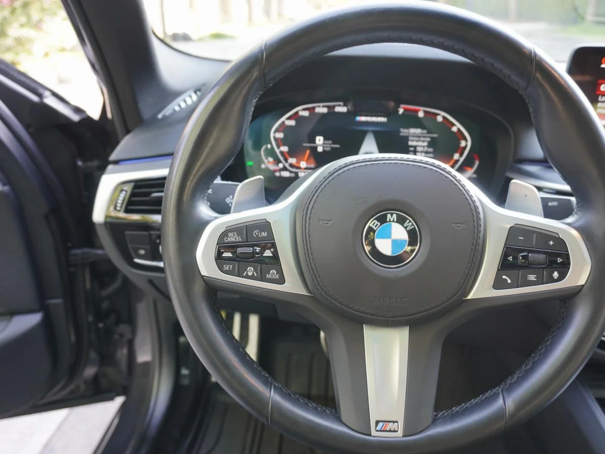 BMW 550 X Drive M Sport Año 2023 miniatura 15