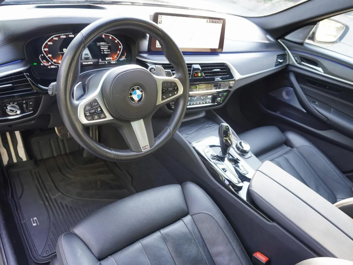 BMW 550 X Drive M Sport Año 2023 miniatura 11