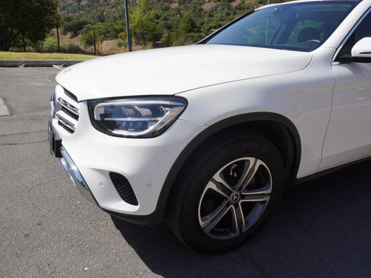 Mercedes Benz GLC 220D 4Matic Año 2021 miniatura 8
