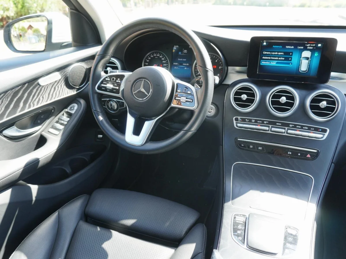 Mercedes Benz GLC 220D 4Matic Año 2021 miniatura 19