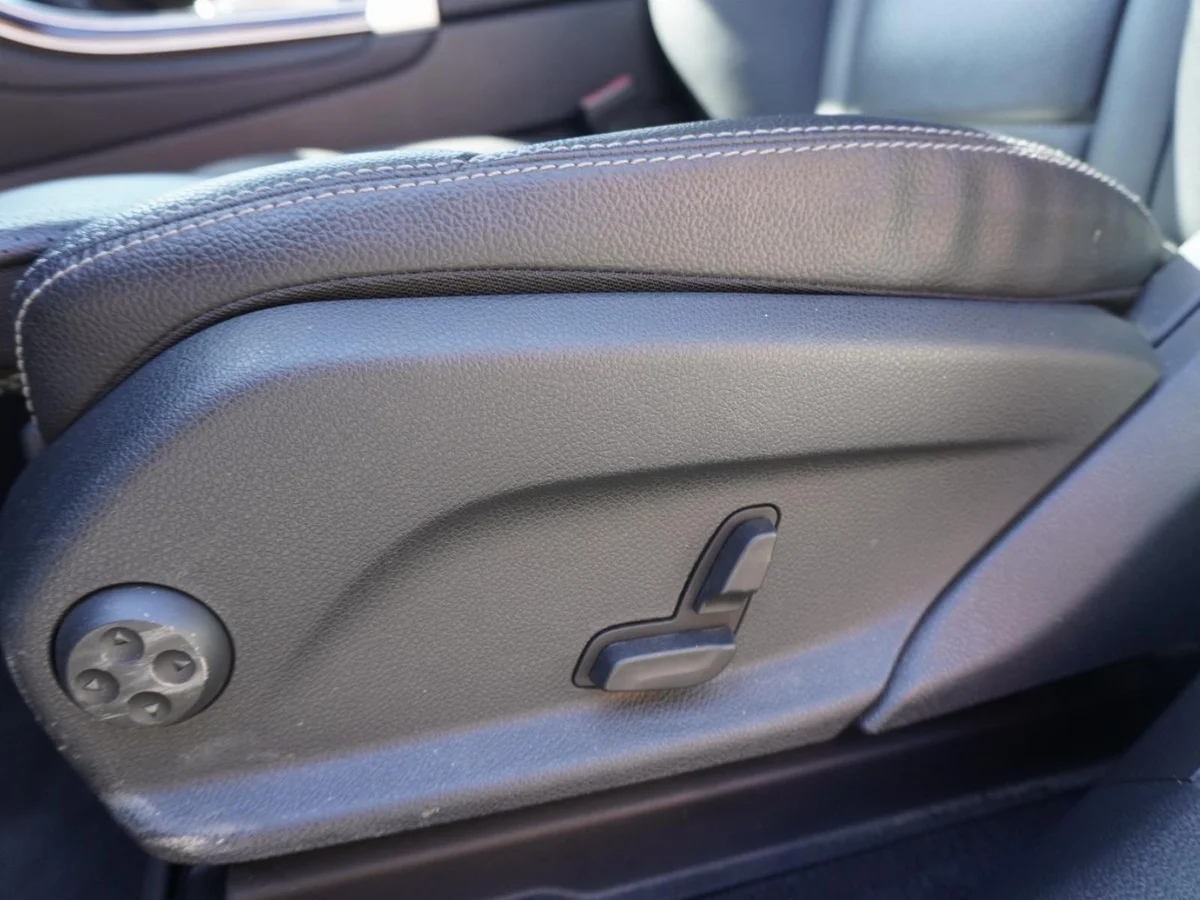 Mercedes Benz GLC 220D 4Matic Año 2021 miniatura 25