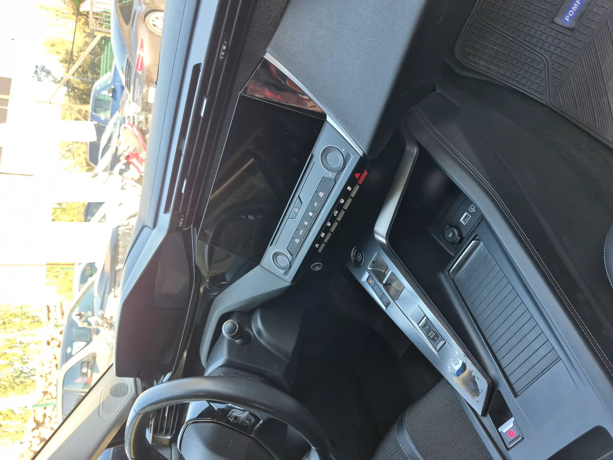 Peugeot 308 Bluehdi - Miniatura 8