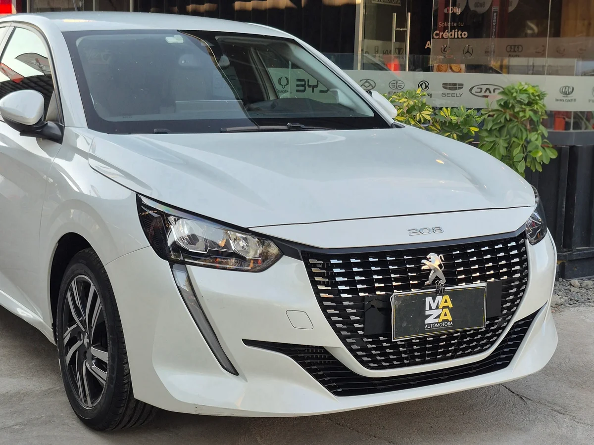 Peugeot 208 - Miniatura 2