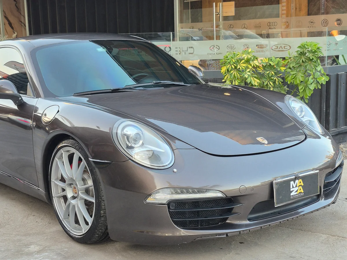 Porsche 911 Carrera S - Miniatura 5