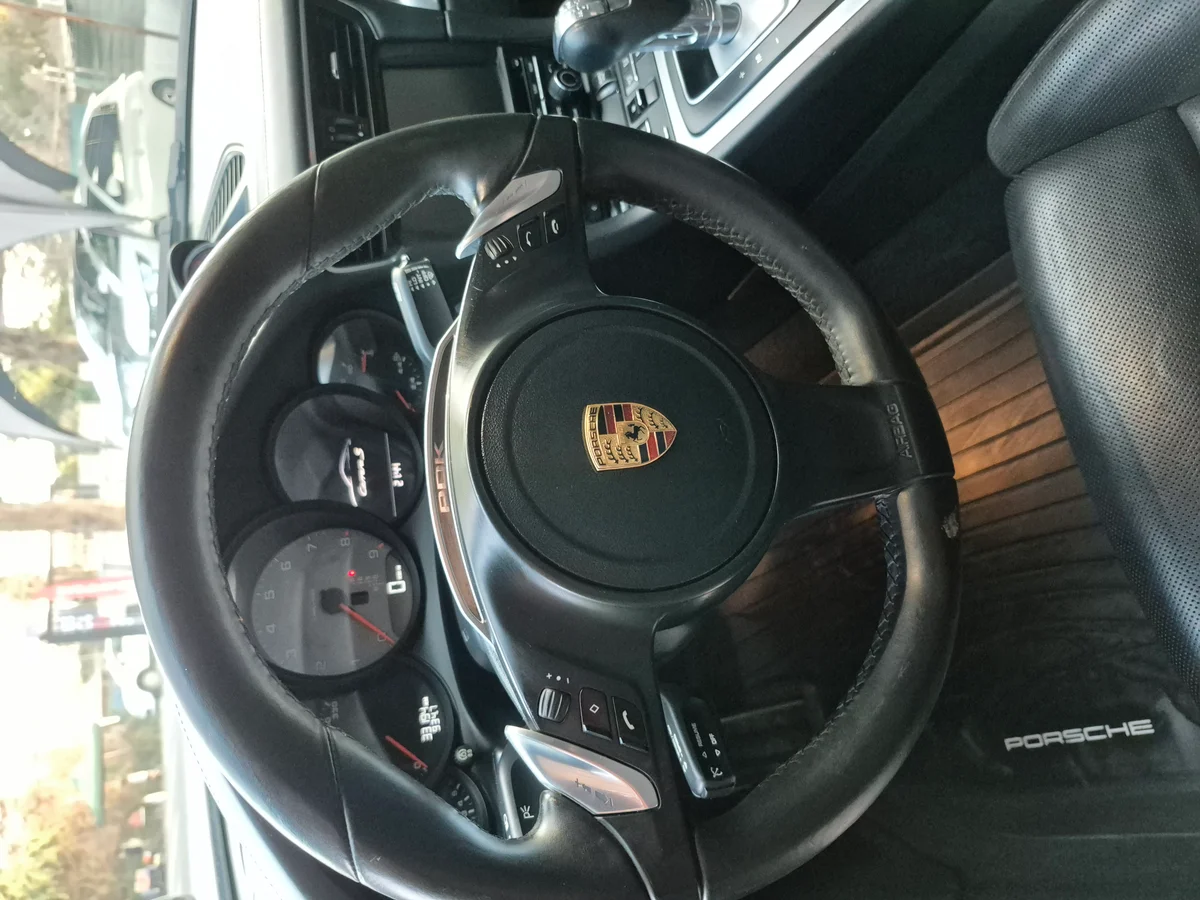 Porsche 911 Carrera S - Miniatura 14