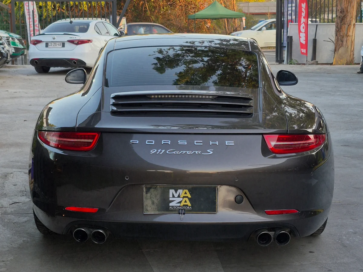 Porsche 911 Carrera S - Miniatura 16
