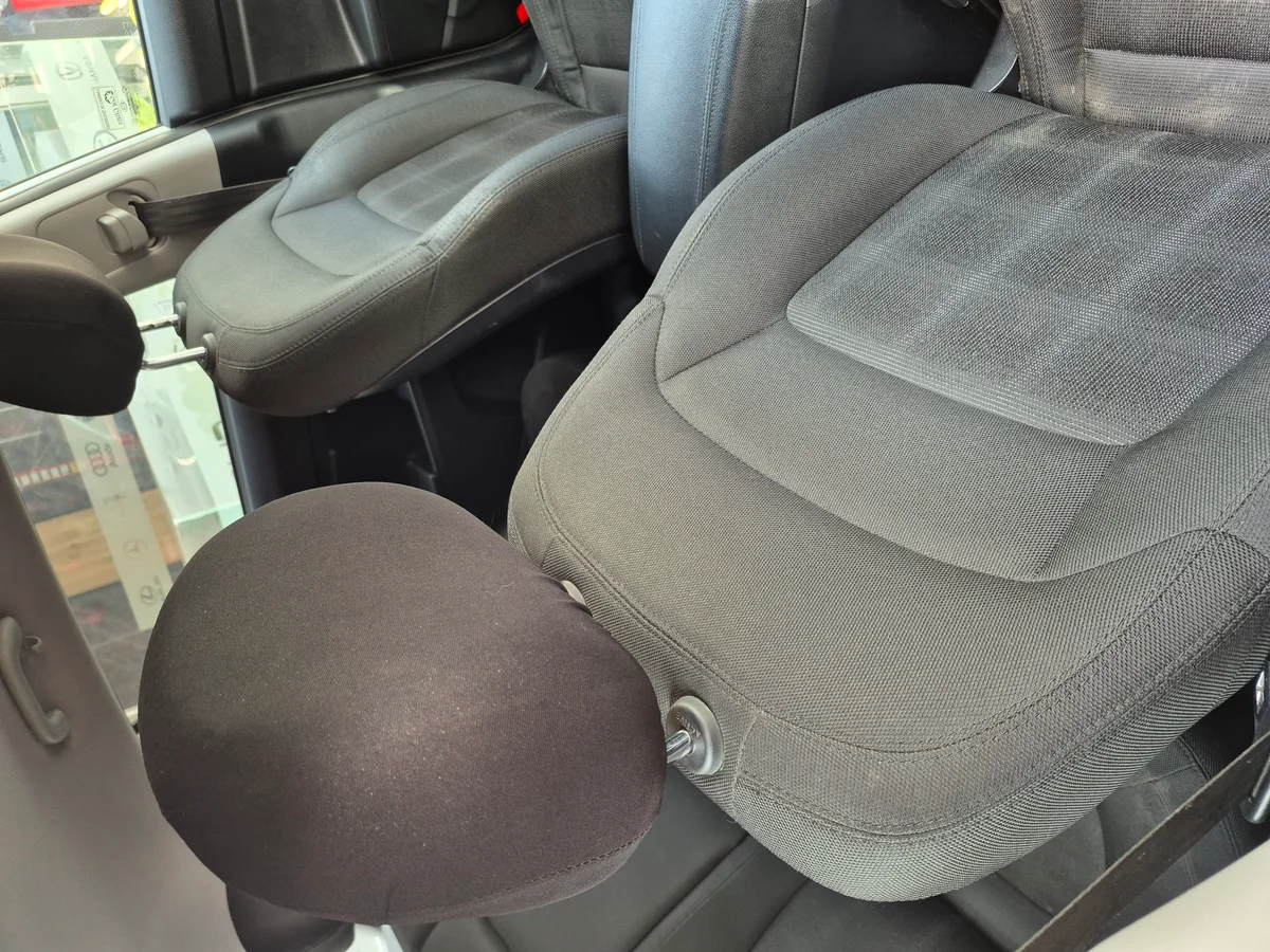Kia Sportage 2.0 - Miniatura 7