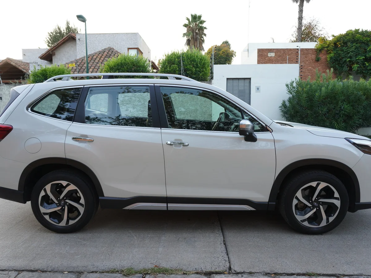 Subaru Forester 2.5 Limited AT 4x4. Año 2022
