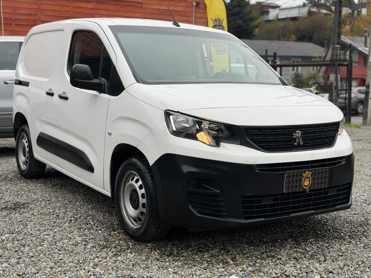 PEUGEOT Partner 1.6 2022