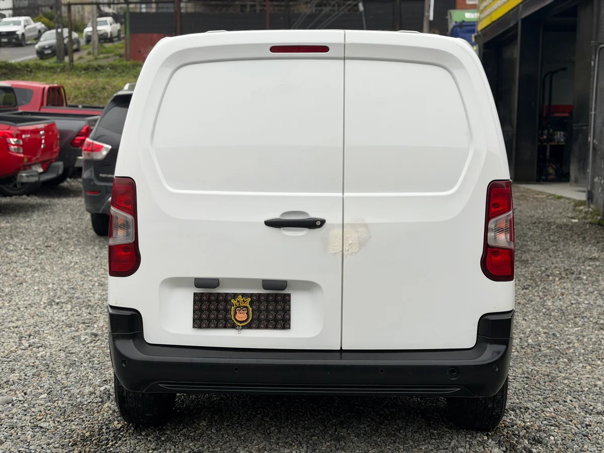 PEUGEOT Partner 1.6 2022