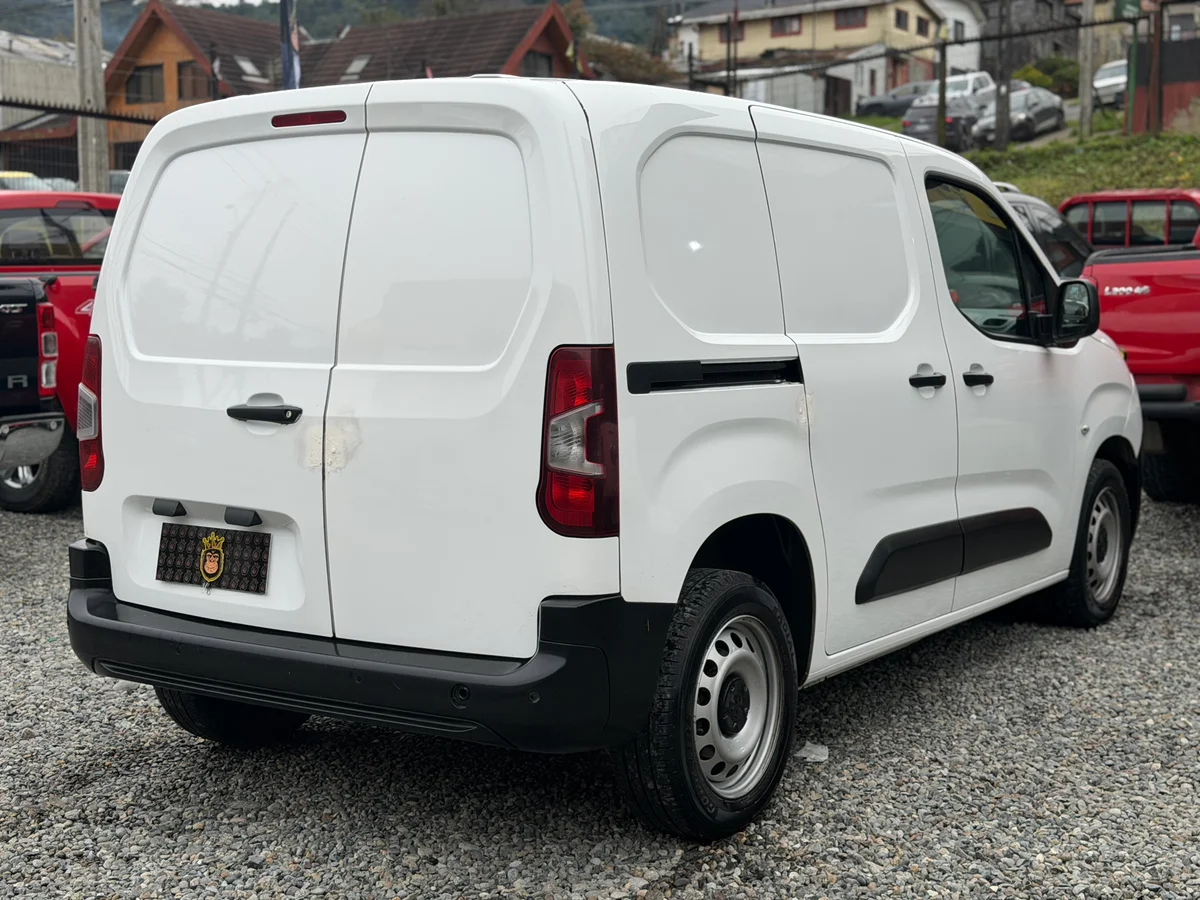 PEUGEOT Partner 1.6 2022 - Miniatura 8