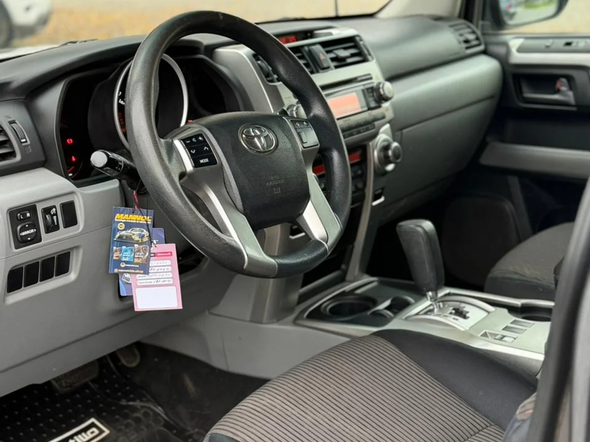 TOYOTA 4RUNNER LIMITED AT 4.0 2011 4x2 - Miniatura 8
