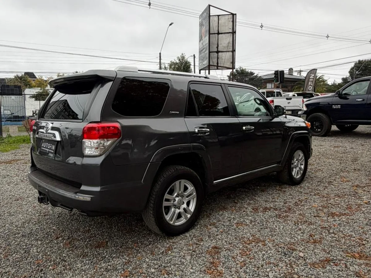 TOYOTA 4RUNNER LIMITED AT 4.0 2011 4x2 - Miniatura 16