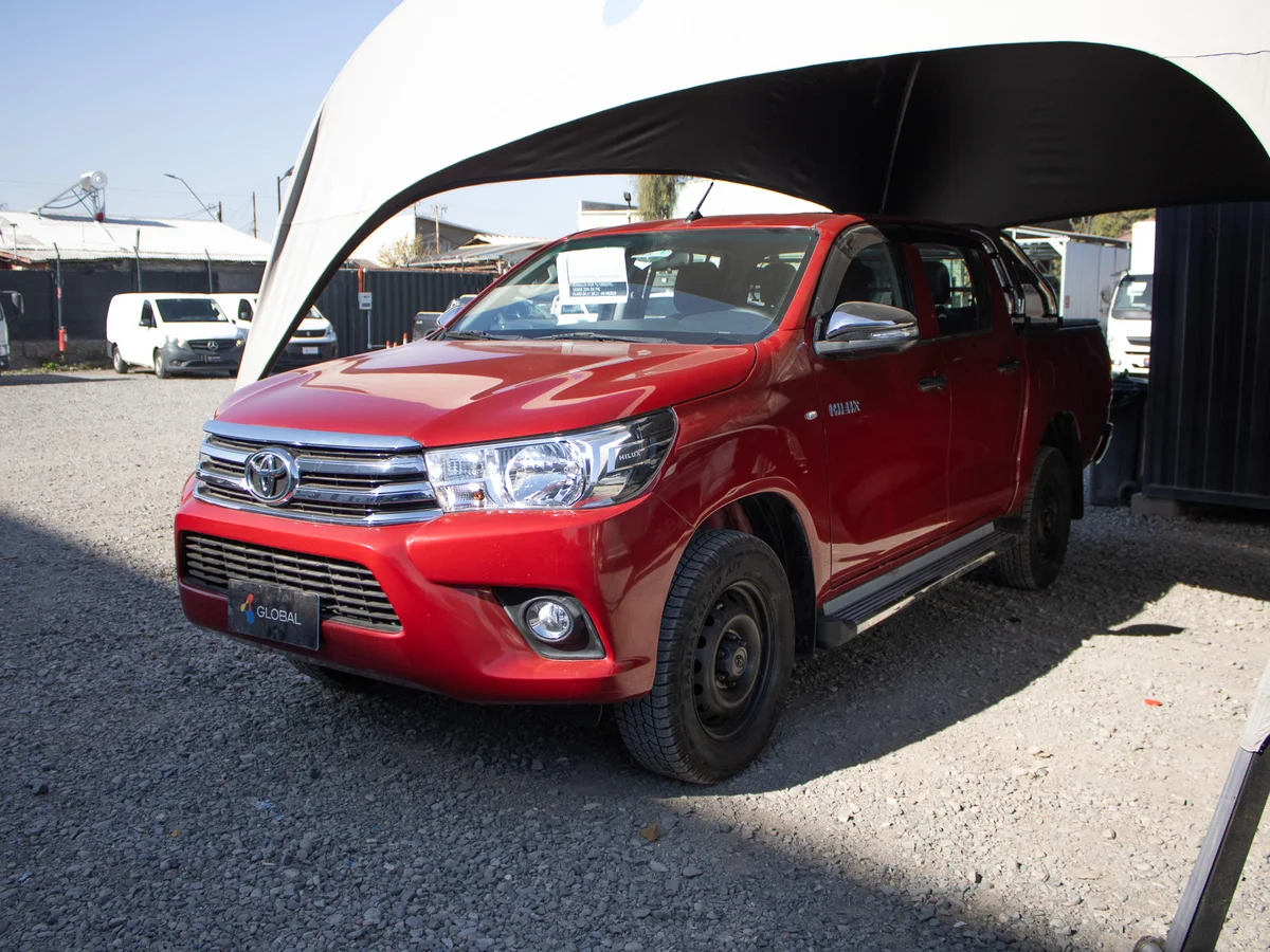 Toyota Hilux 4x2 2023 miniatura 3