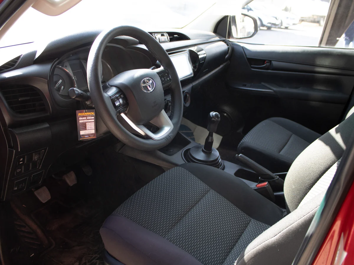 Toyota Hilux 4x2 2023 miniatura 7