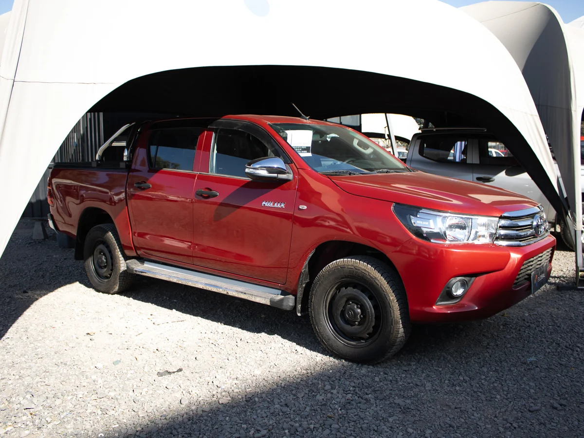 Toyota Hilux 4x2 2023 miniatura 8