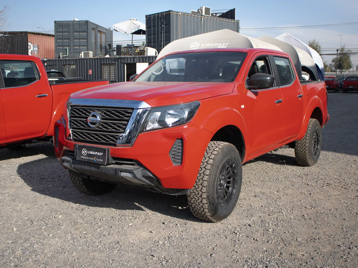 Nissan Navara 4x4 2022 miniatura 5