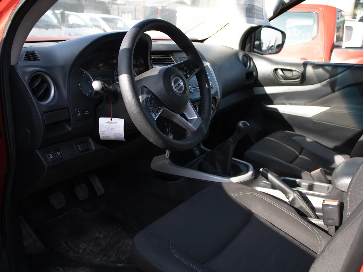 Nissan Navara 4x4 2022 miniatura 8