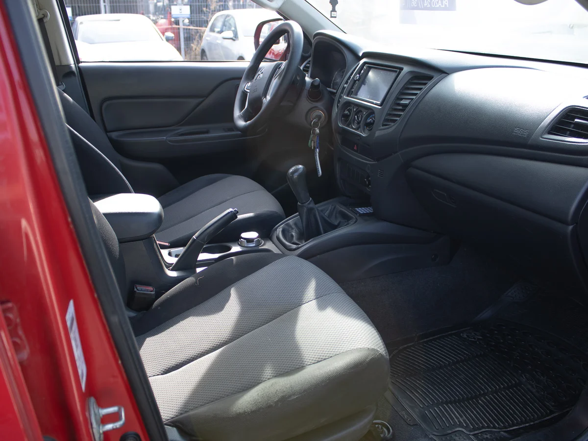 Mitsubishi L200 CRT 4x4 2022 miniatura 15
