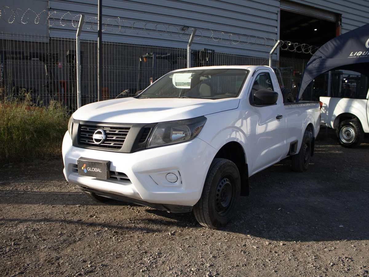 Nissan NP300 2019 miniatura 2