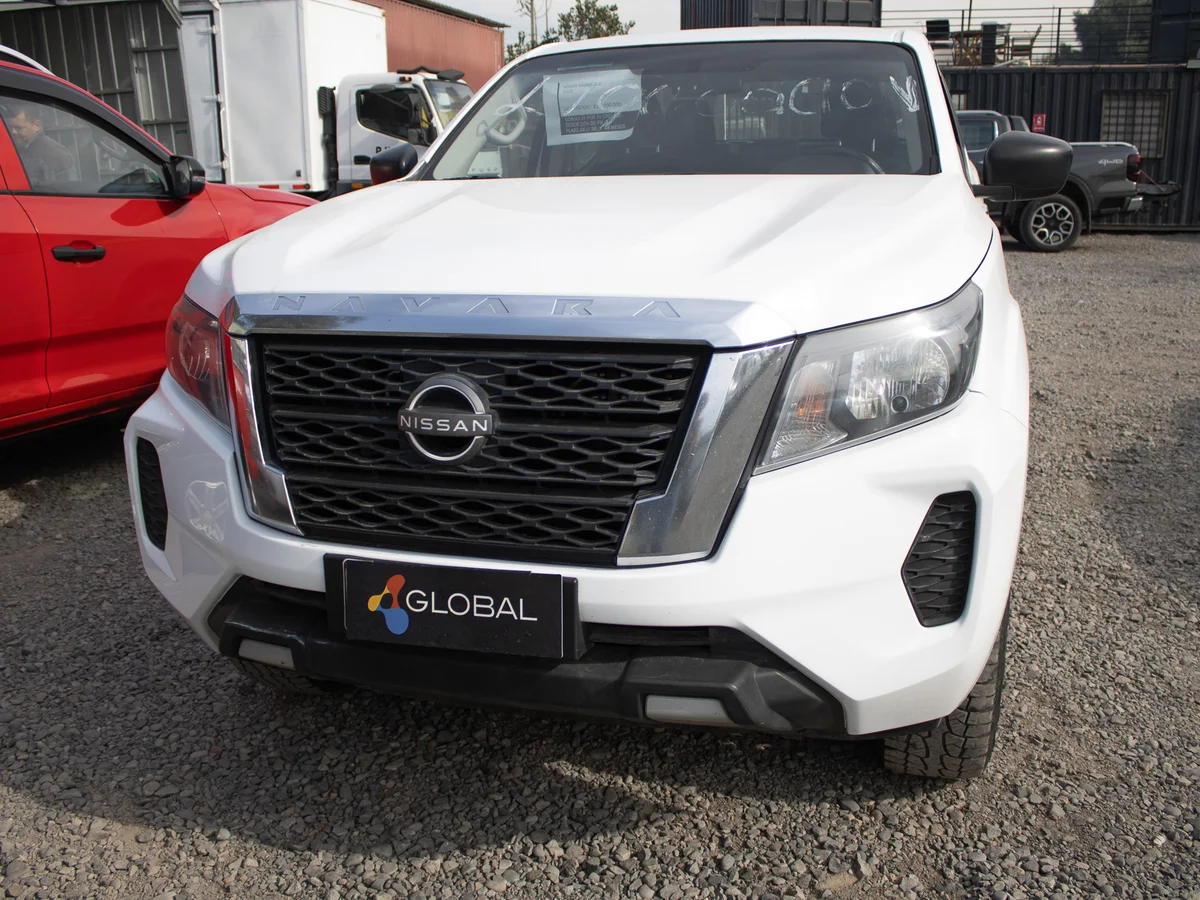 Nissan Navara SE 4x2 2023 miniatura 3