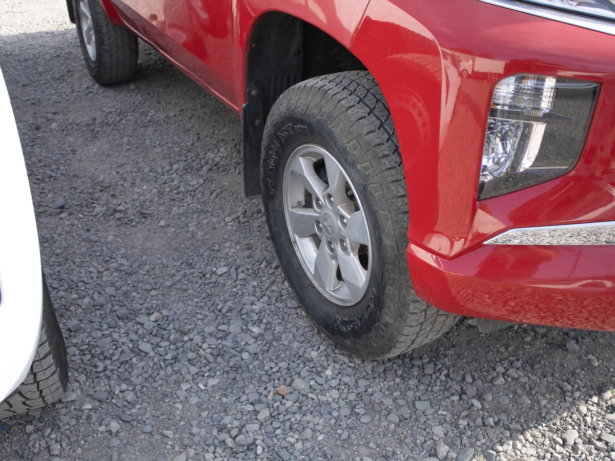 Mitsubishi L200 4x4 2022 miniatura 5