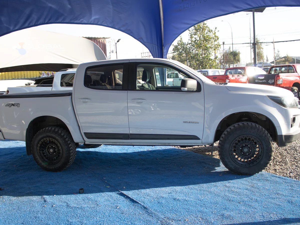 Chevrolet Colorado 4x4 AT 2022 miniatura 2
