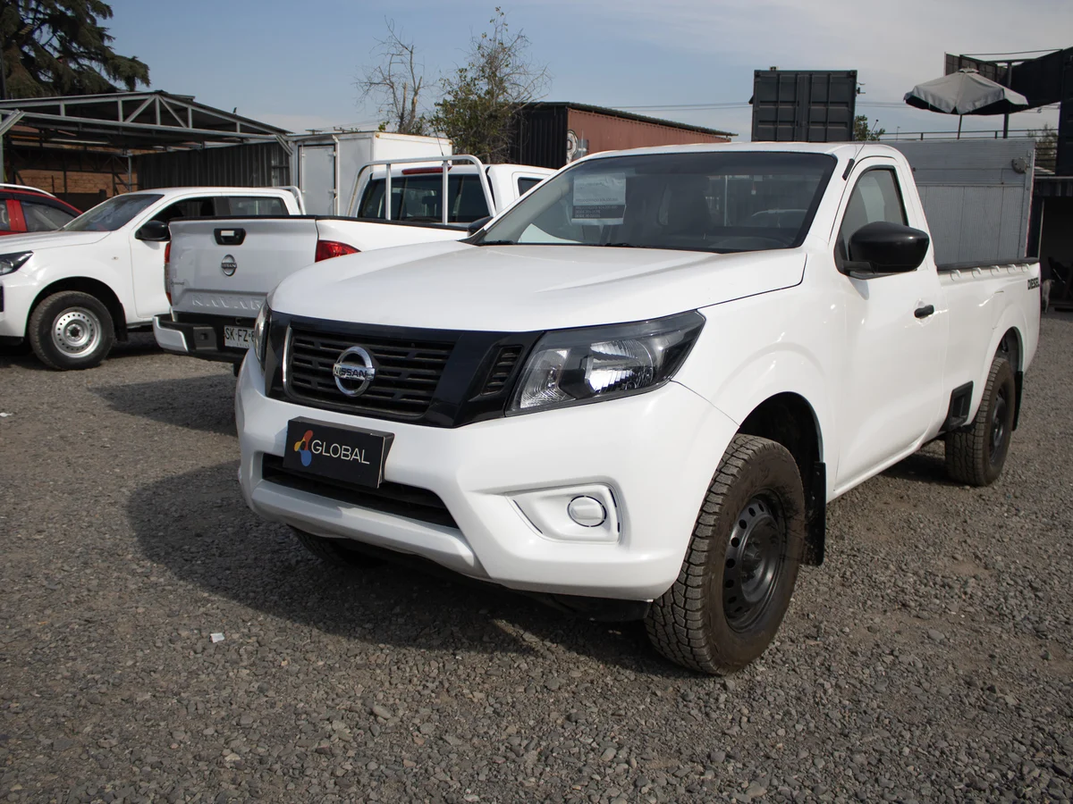 Nissan NP300 2020 miniatura 4