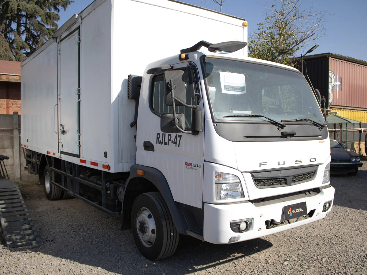 Mitsubishi Fuso Canter 1017 2022 miniatura 4