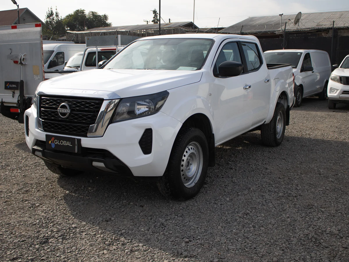 Nissan Navara 4x4 2023 miniatura 4