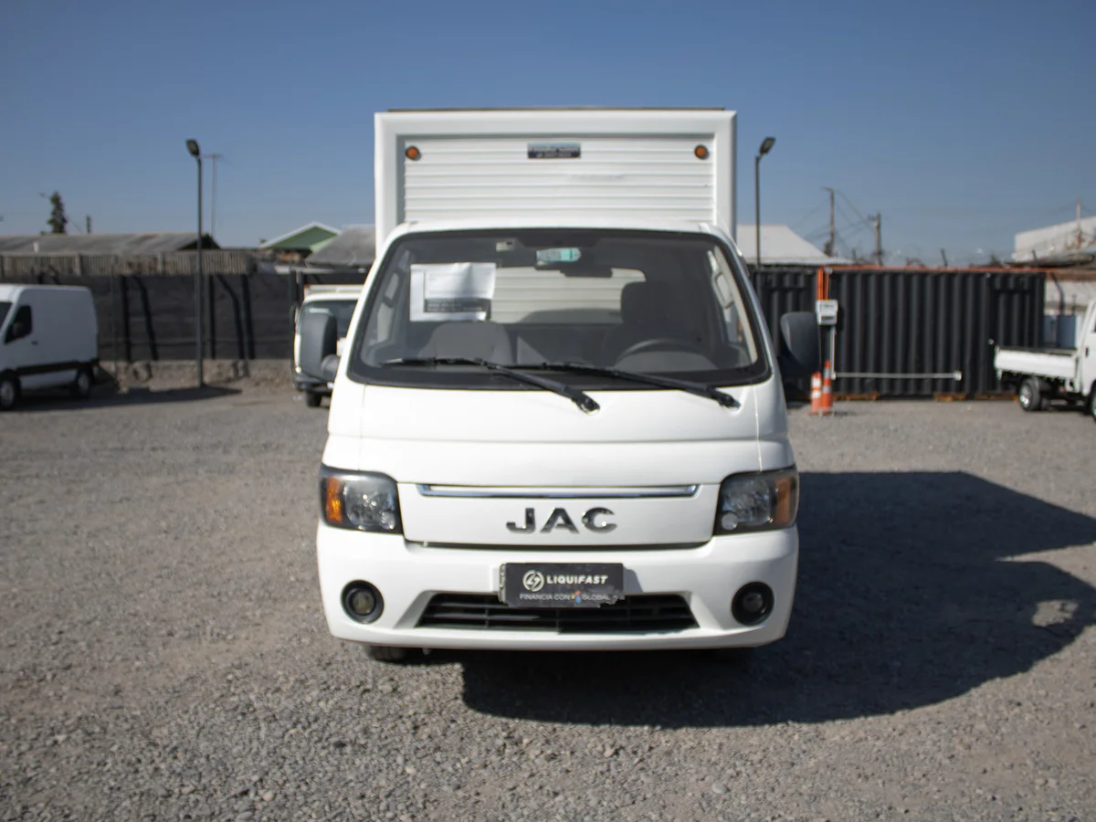 Jac X200 2017 miniatura 2