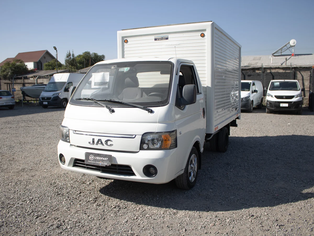Jac X200 2017 miniatura 1