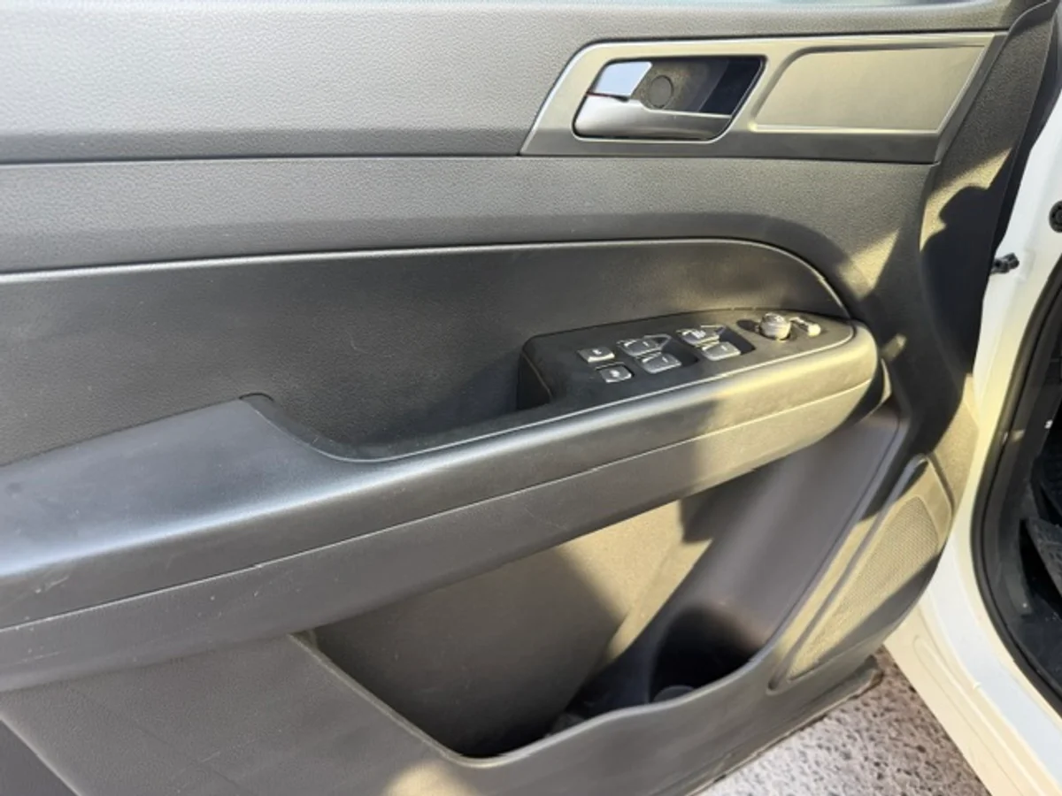 2024 SsangYong Grand Musso 2.2D GLX 4WD - Miniatura 7