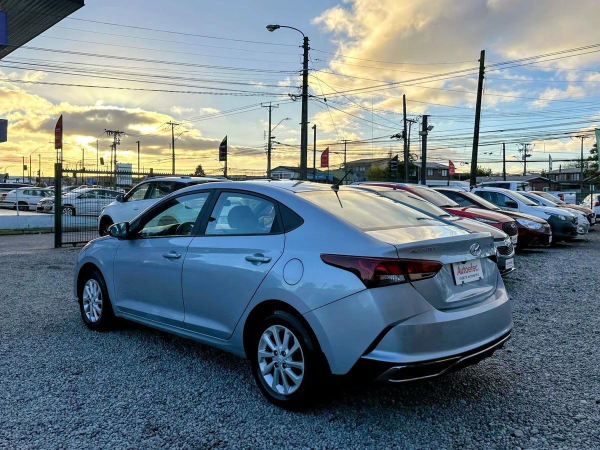 HYUNDAI ACCENT HCI FULL 2023 - Miniatura 10