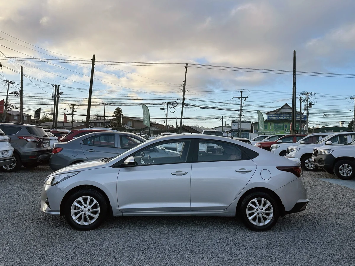 HYUNDAI ACCENT HCI FULL 2023 - Miniatura 12