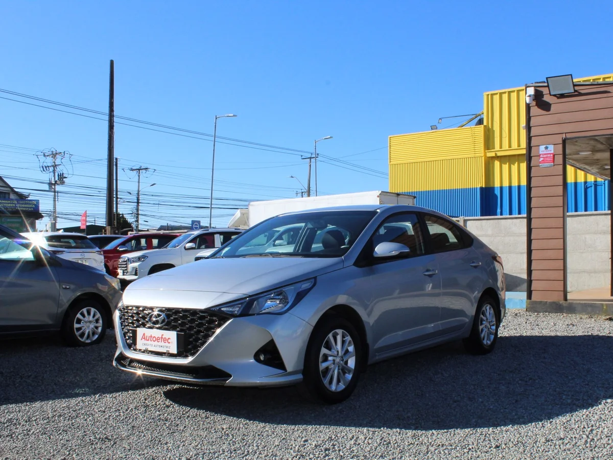 Hyundai Accent Hci — foto 2 de 15