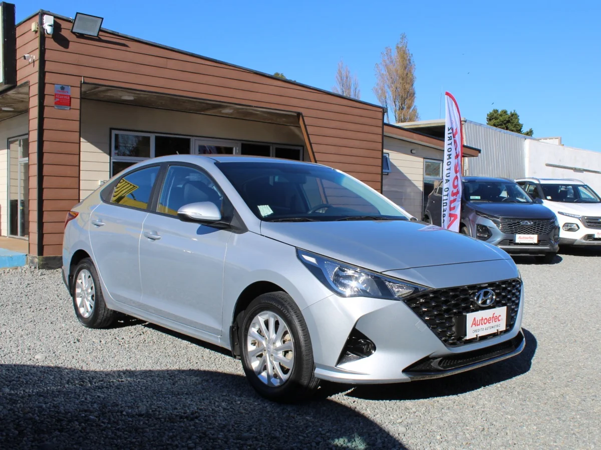 Hyundai Accent Hci — foto 4 de 15