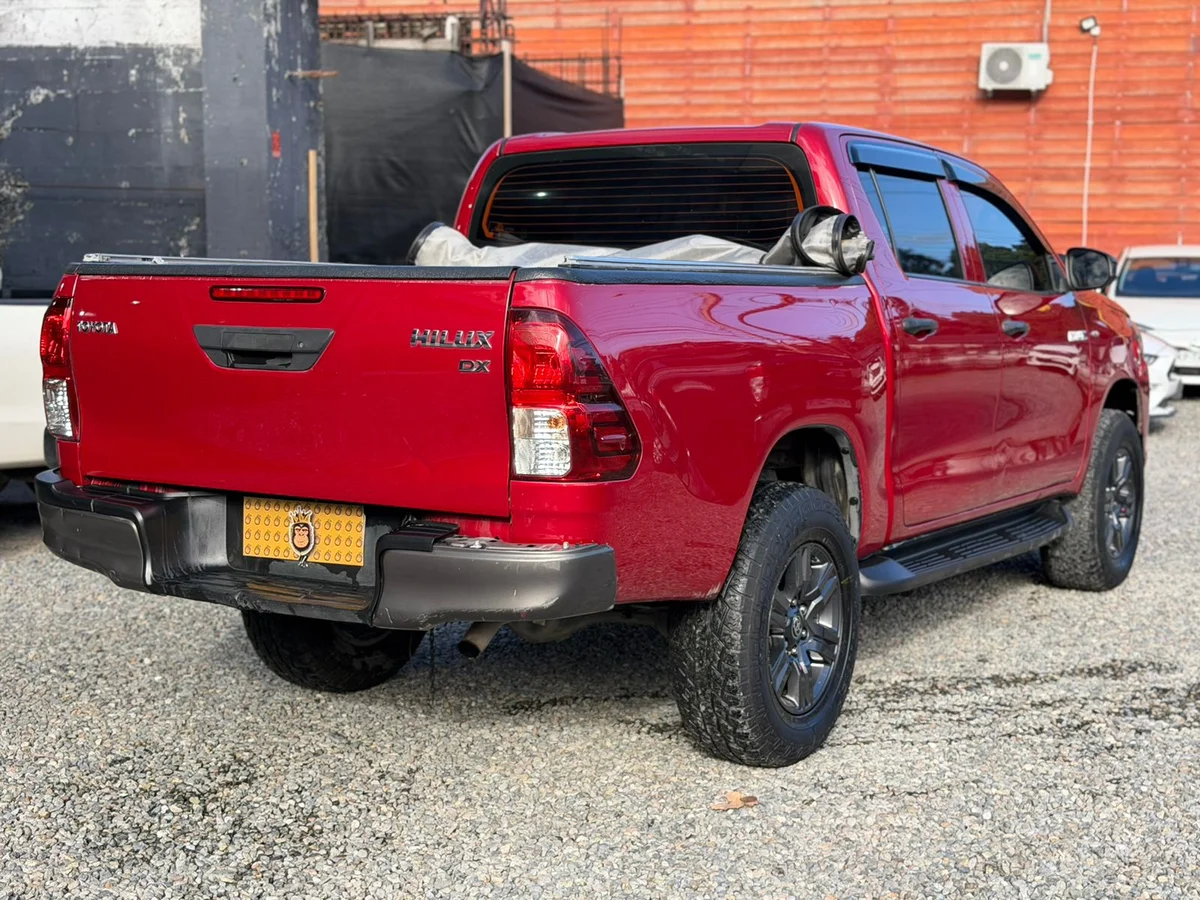 Toyota Hilux DX 2.4 4X4 2021