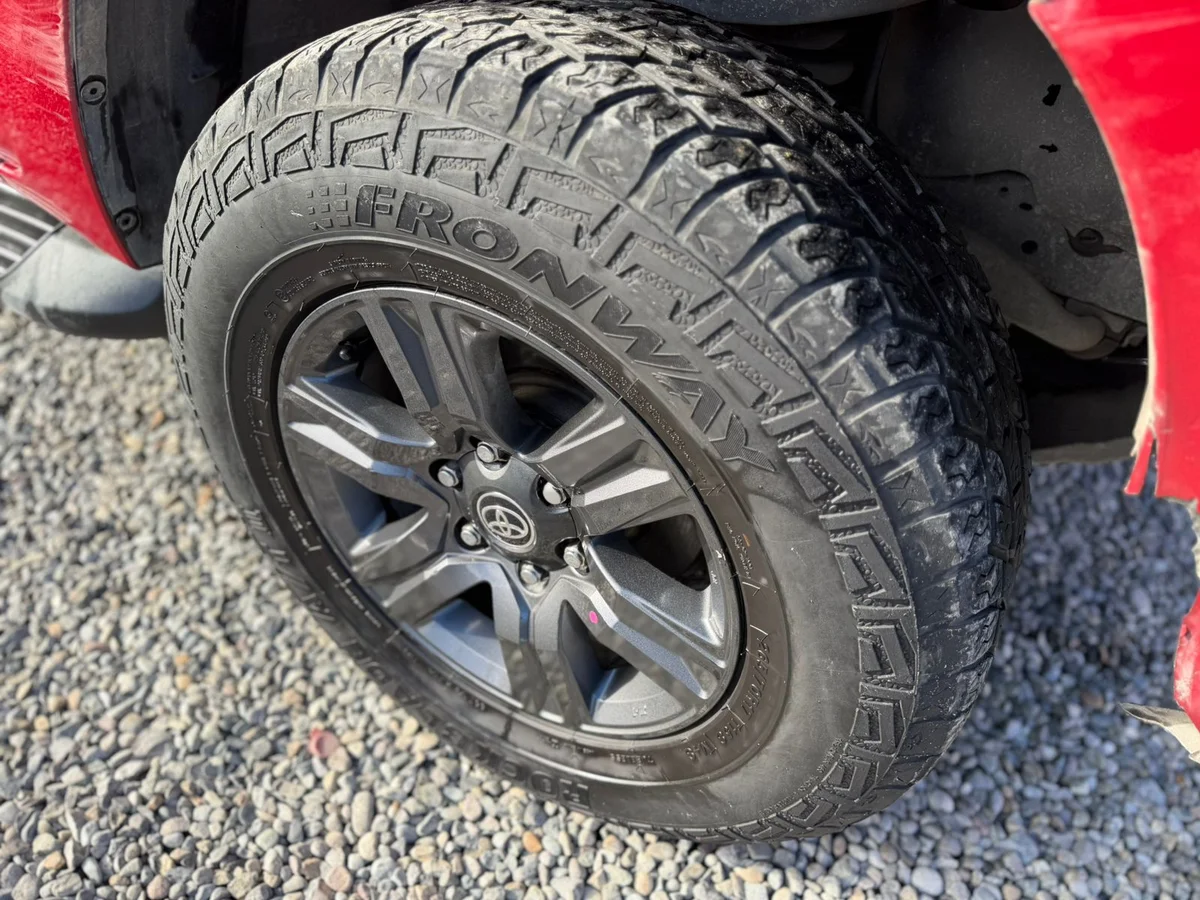 Toyota Hilux DX 2.4 4X4 2021 - Miniatura 8