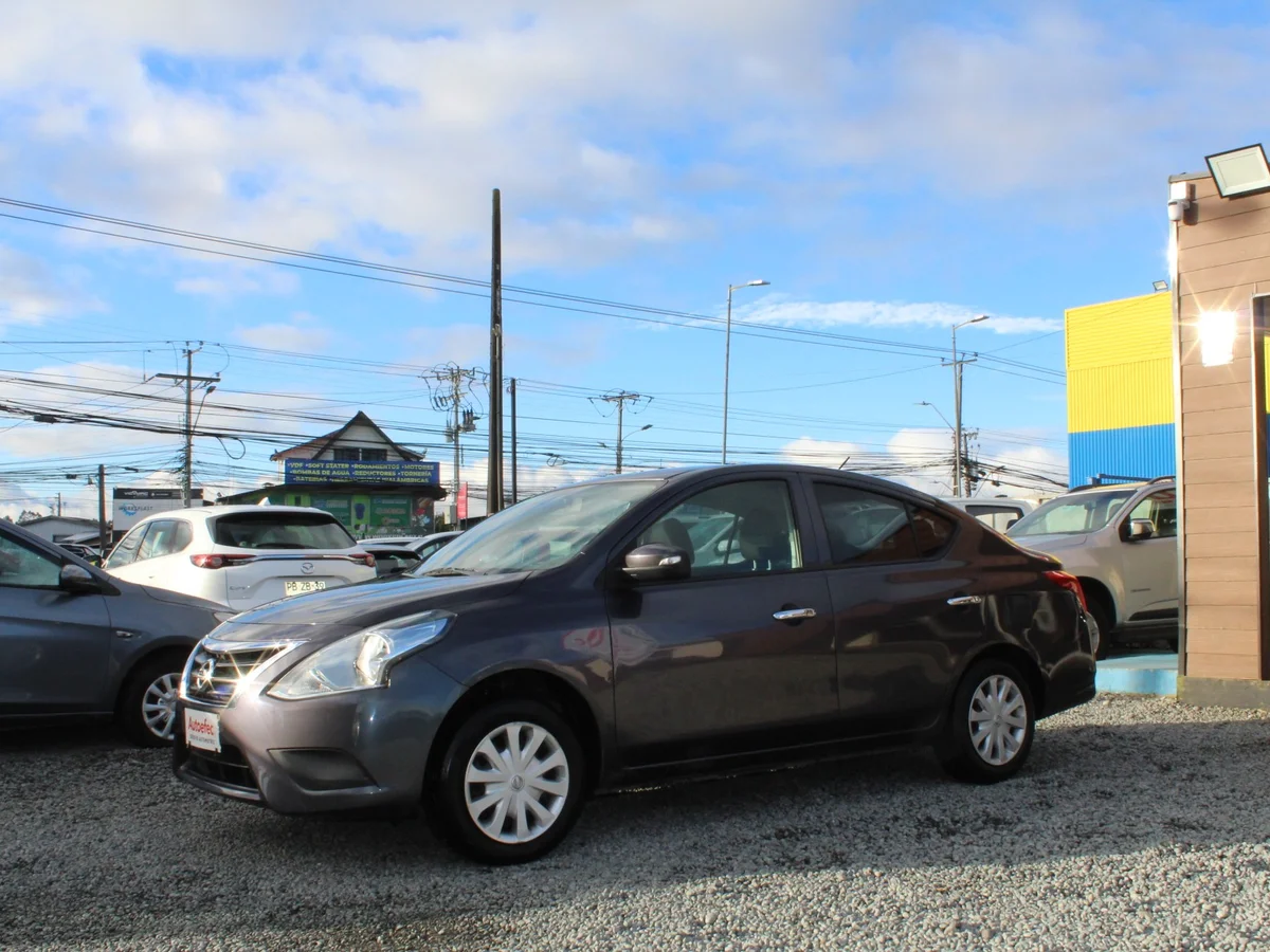 Nissan Versa Sense