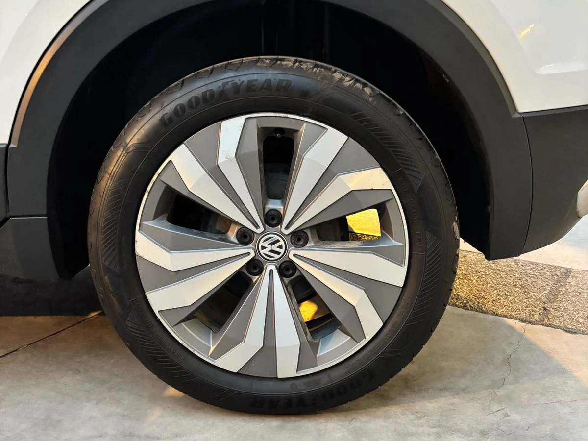 VOLKSWAGEN T-CROSS 1.6 - Miniatura 6