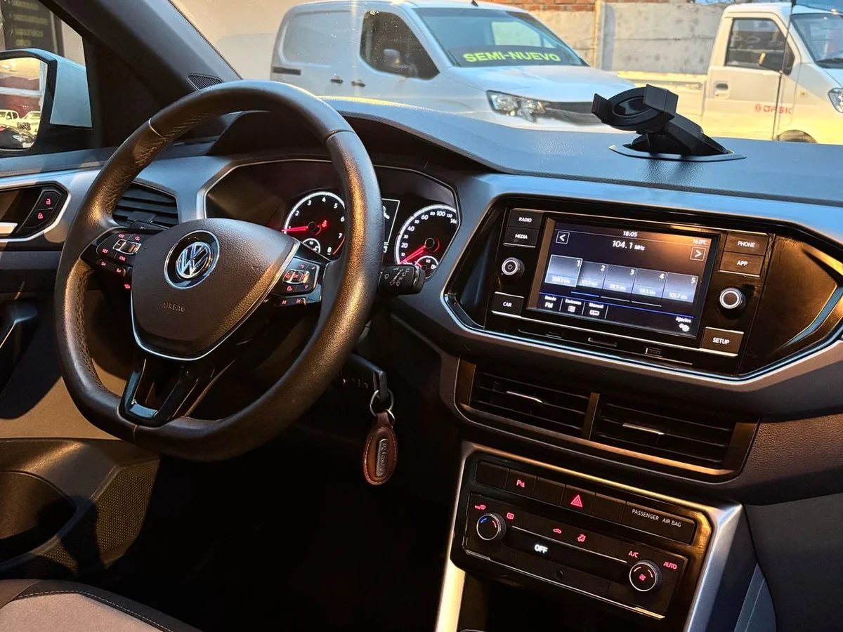 VOLKSWAGEN T-CROSS 1.6 - Miniatura 10